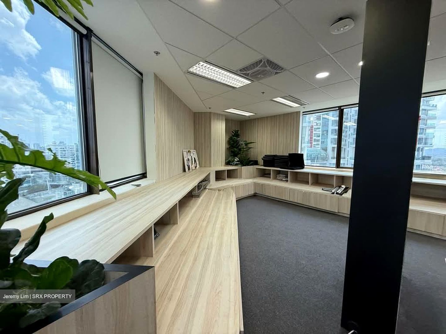 United Square (D11), Office #539397801